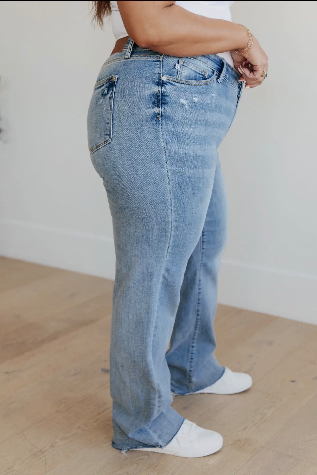 Judy Blue High Rise V Front Waistband Straight Jeans