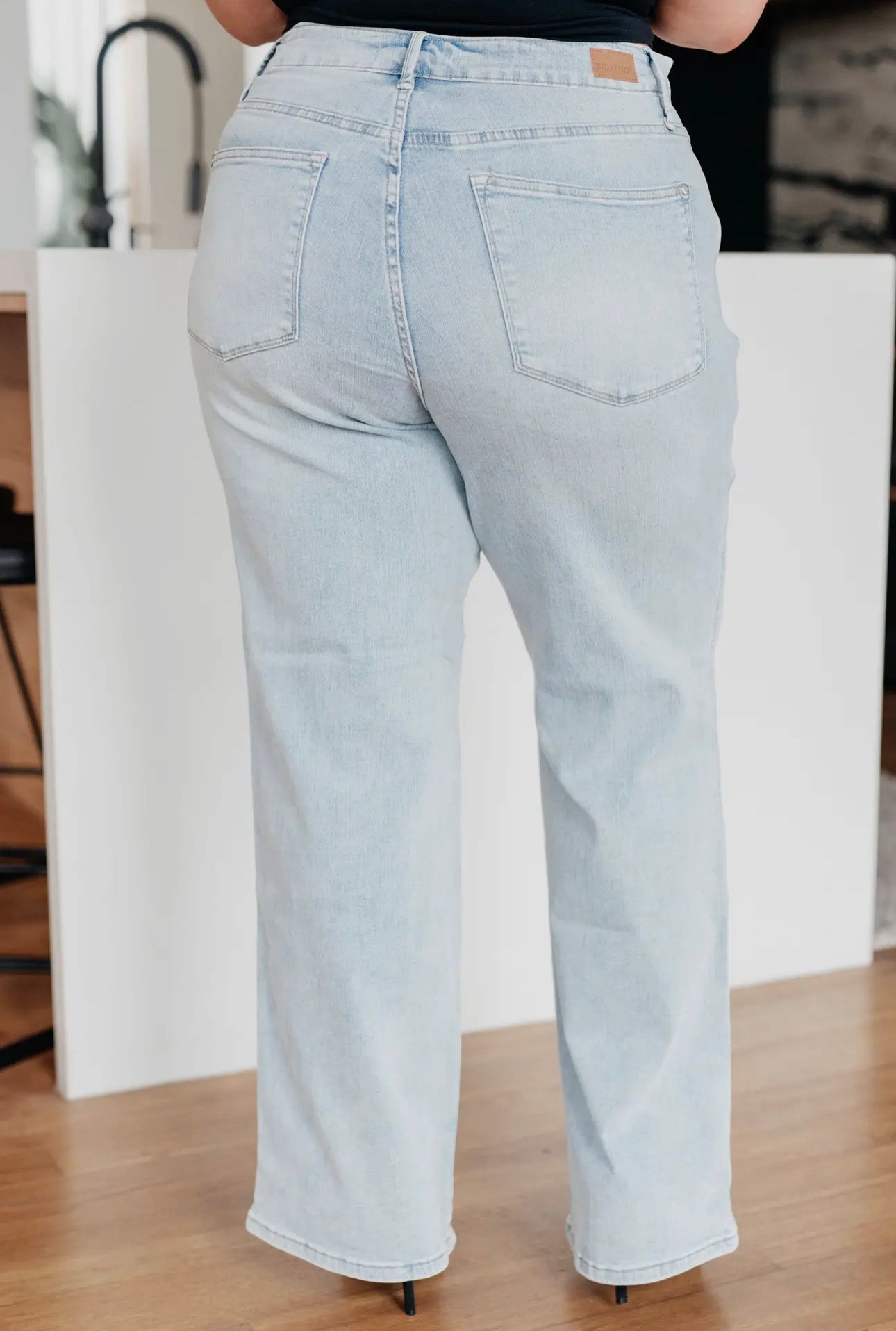 Judy Blue High Rise Control Top Vintage Wash Straight Jeans