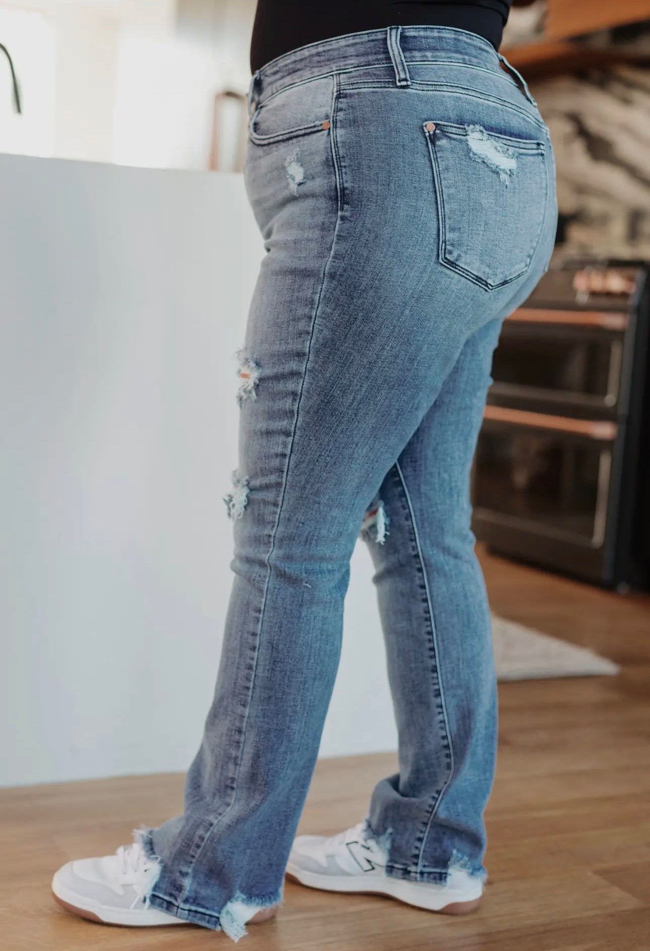 Judy Blue Destroyed Straight Jeans