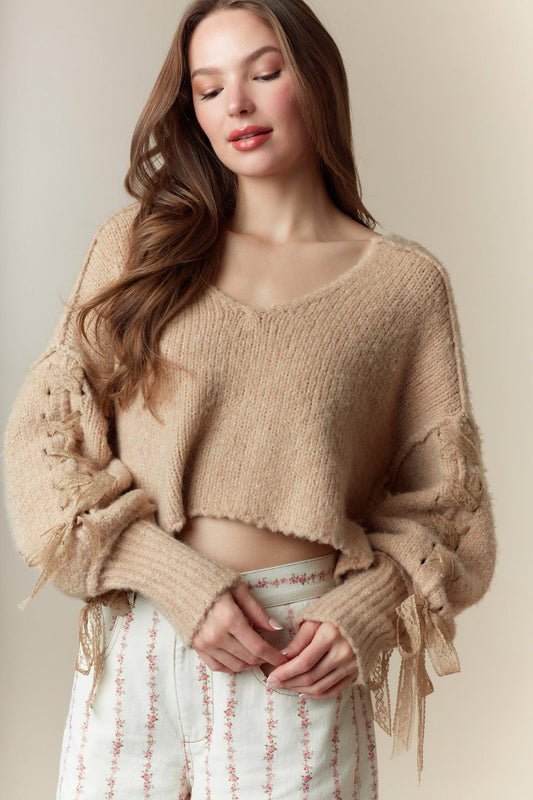 Lace-up Detailed Long Sleeve V-neck Crop Sweat