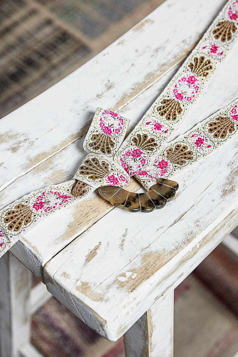 Petal Trail Belt 🌸🤎