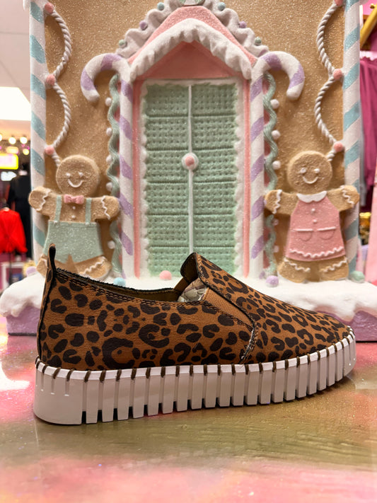 Sandra Leopard Slips