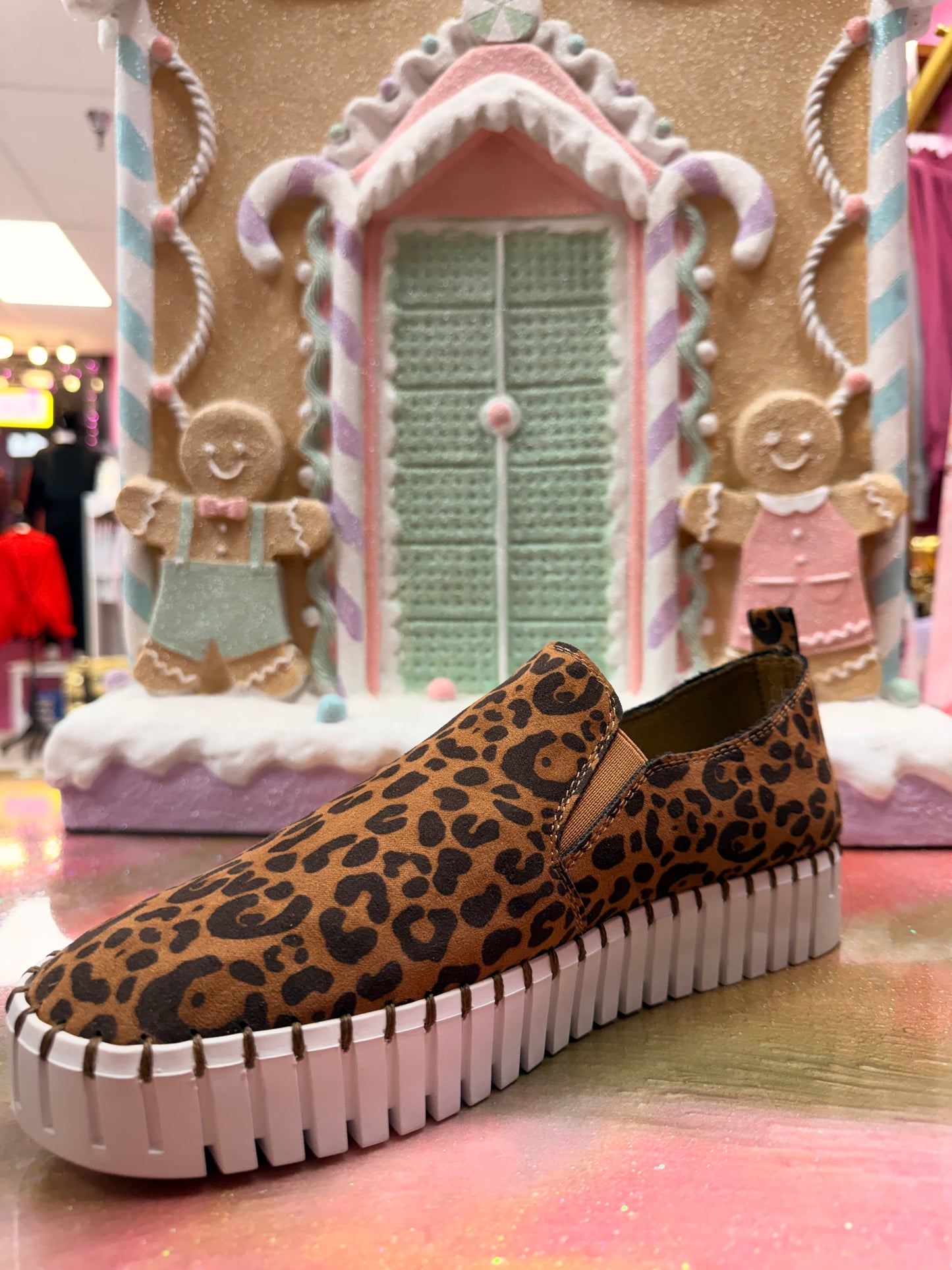 Sandra Leopard Slips