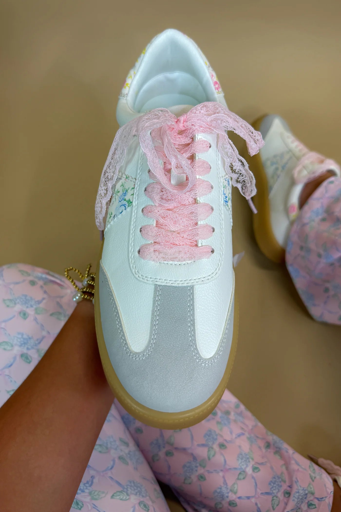 Axel Coquette Sneaker