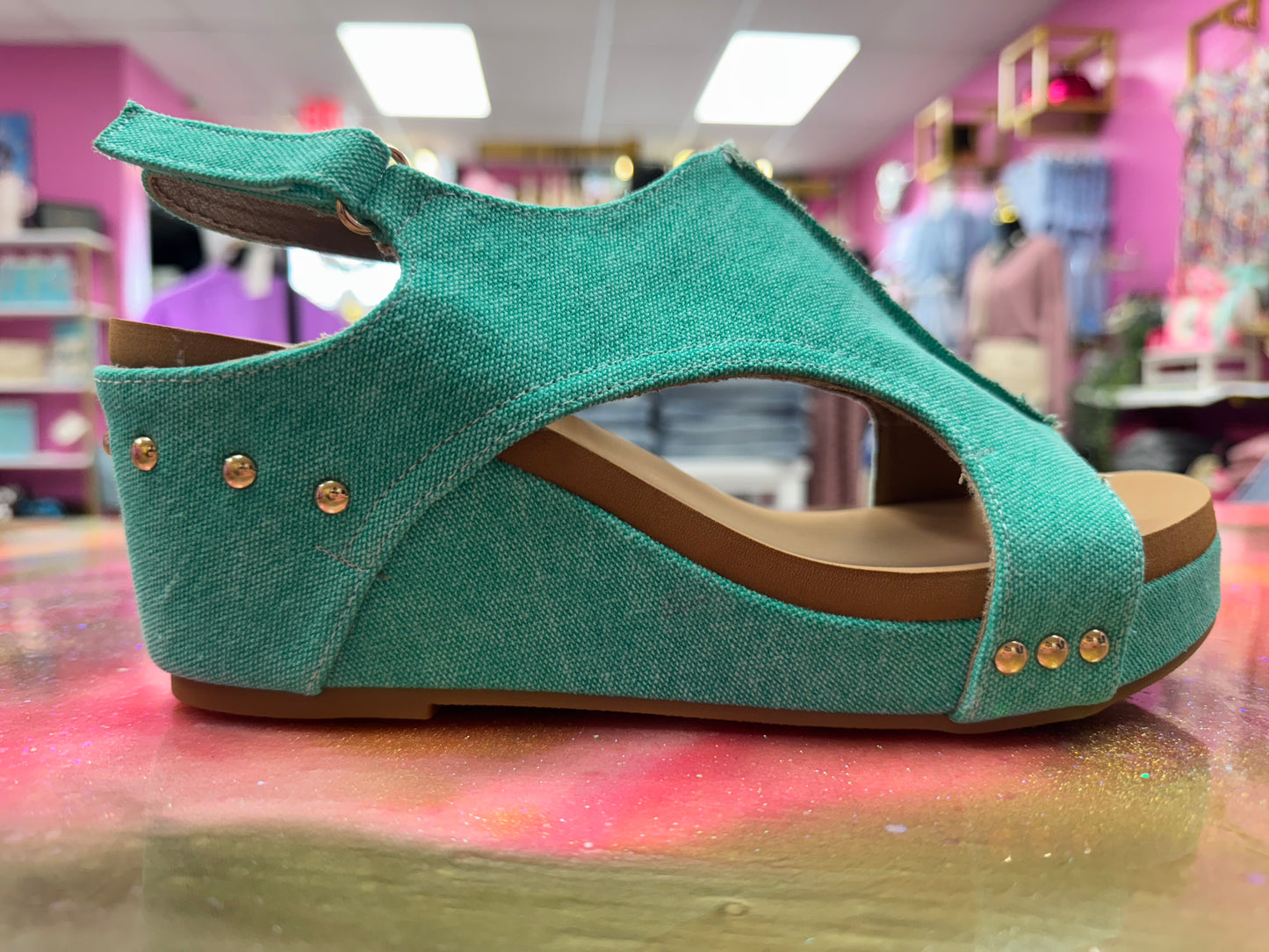 Royce Wedge