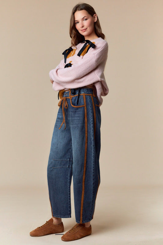 Binding Detailed Waist Belt Denim Barrel Jean